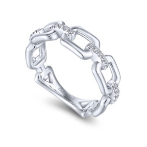 Gabriel & Co white gold link ring with diamonds, angle view